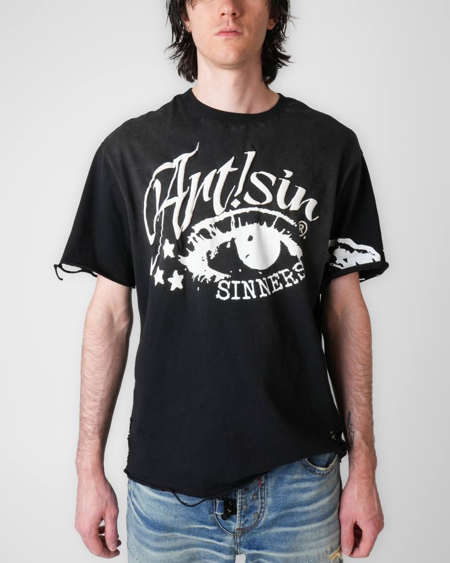 Sinners Eye T-Shirt in Faded Black